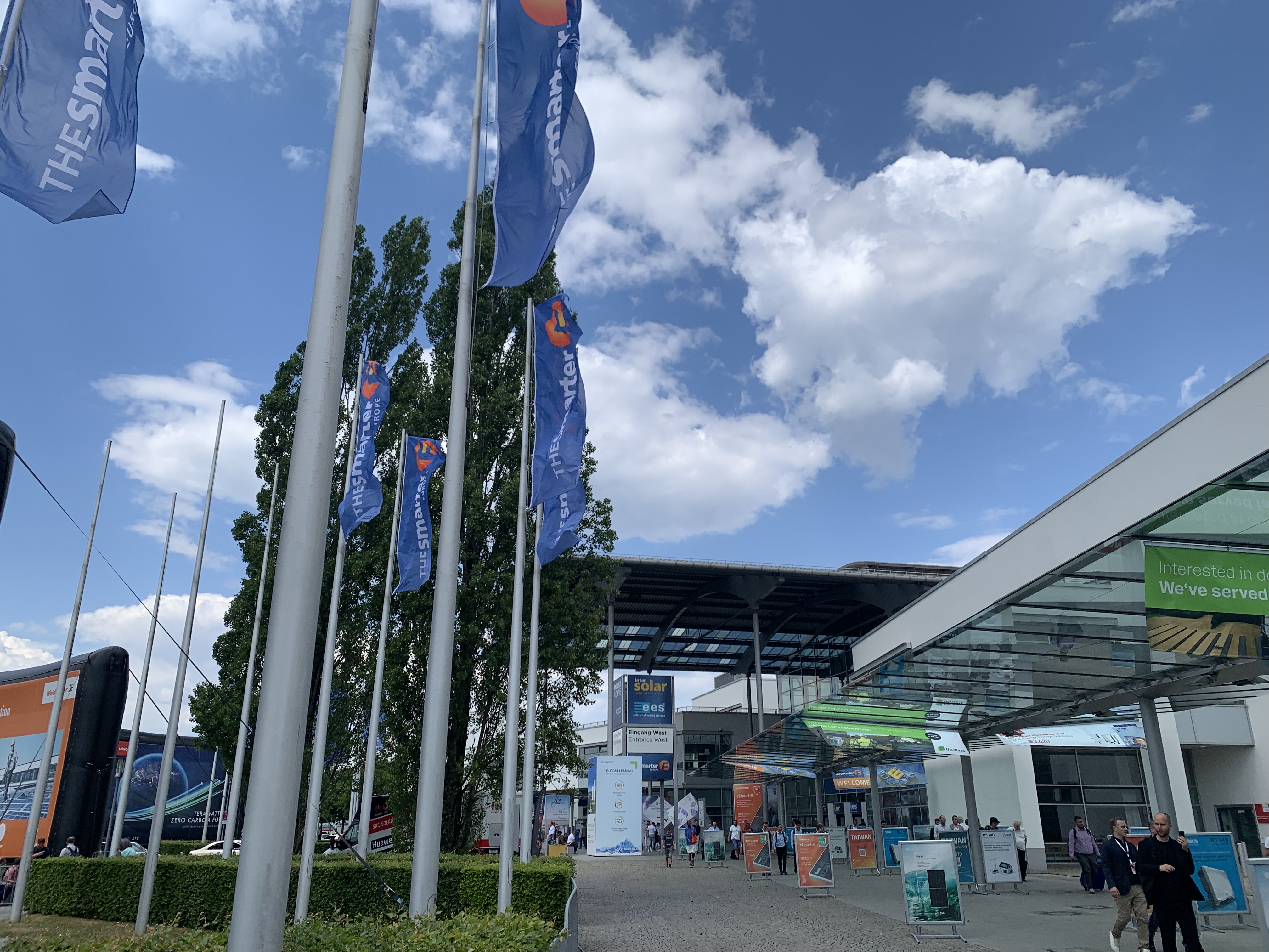 تمكين صناعة الطاقة الشمسية: Powernice تكشف عن أحدث المحركات الخطية لتتبع الطاقة الشمسية في InterSolar ميونيخ 2023